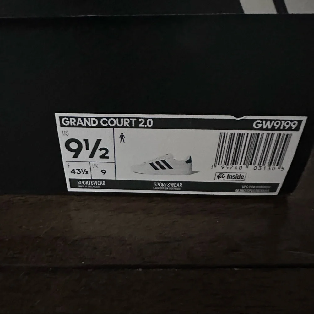 Adidas NWT Grand Court 2.0 shoes white & black men’s 9.5